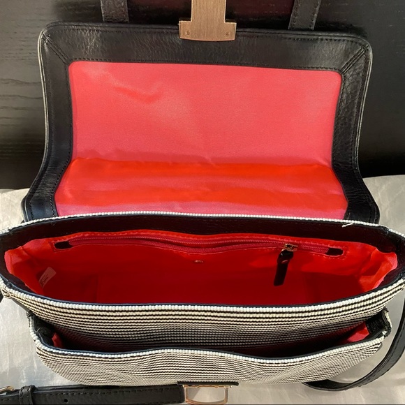 Kate Spade ♠️ bag (barely used!!! 😍) - Picture 2 of 4